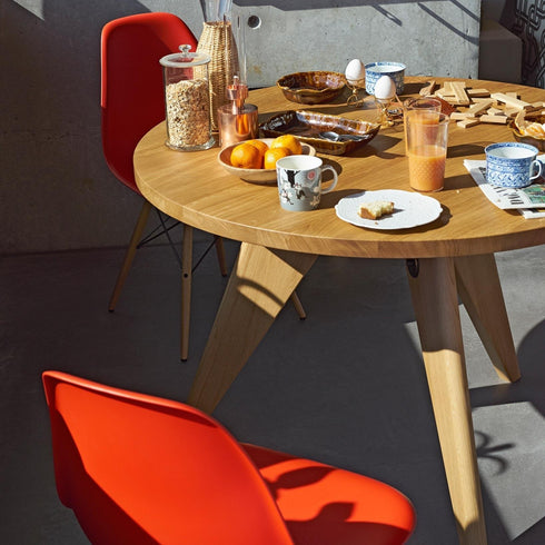 Cadeira Eames em Plástico DSW / Ácer Dourado